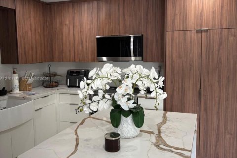 Villa ou maison à vendre à North Miami Beach, Floride: 3 chambres, 122.26 m2 № 2401336 - photo 9