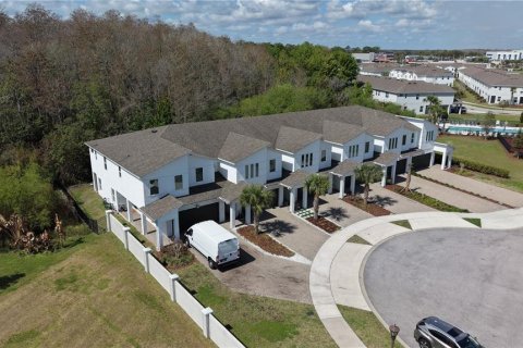 Adosado en venta en Kissimmee, Florida, 3 dormitorios, 187.57 m2 № 2233150 - foto 28