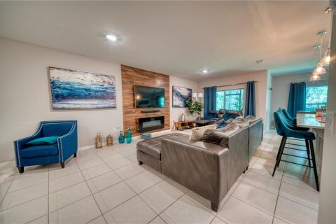 Adosado en venta en Kissimmee, Florida, 3 dormitorios, 187.57 m2 № 2233150 - foto 8