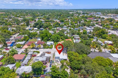 House in Miami, Florida 3 bedrooms, 95.5 sq.m. № 1845906 - photo 25