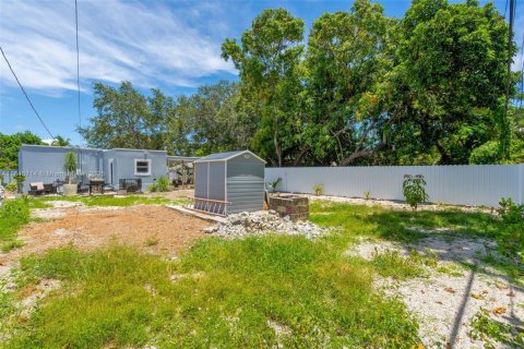 House in Miami, Florida 3 bedrooms, 95.5 sq.m. № 1845906 - photo 26