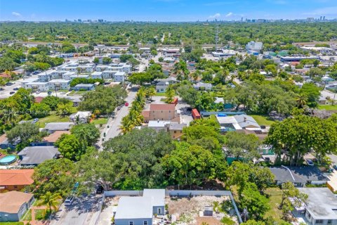 House in Miami, Florida 3 bedrooms, 95.5 sq.m. № 1845906 - photo 28