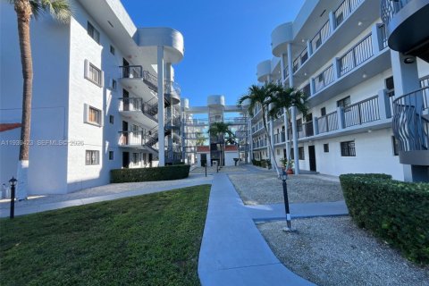Appartement à louer à Hialeah, Floride: 2 chambres, 75.44 m2 № 1997420 - photo 19