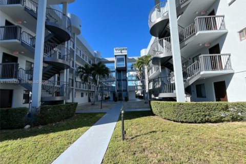 Appartement à Hialeah, Floride 2 chambres, 75.44 m2 № 1997420