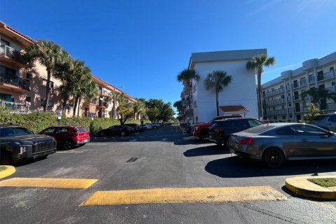 Appartement à louer à Hialeah, Floride: 2 chambres, 75.44 m2 № 1997420 - photo 21