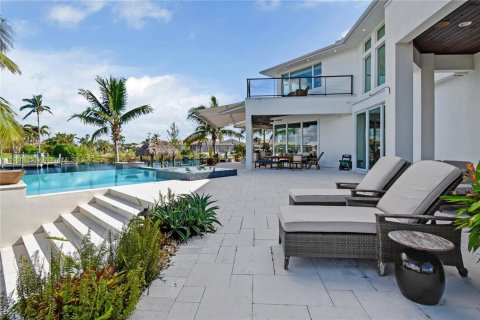 Купить виллу или дом в Кейп-Корал, Флорида 4 спальни, 528.99м2, № 1983434 - фото 17