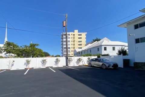 Condominio en venta en Fort Lauderdale, Florida, 1 dormitorio, 68.75 m2 № 1704597 - foto 19