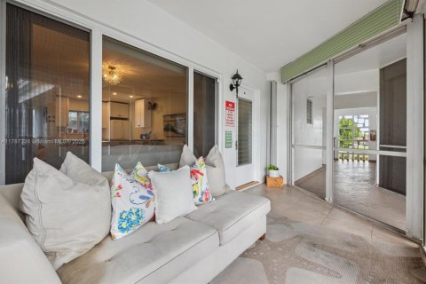 Condominio en venta en Fort Lauderdale, Florida, 1 dormitorio, 68.75 m2 № 1704597 - foto 15