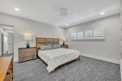 Condo in Winter Park, Florida, 2 bedrooms № 2147743 - photo 17