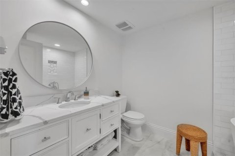 Condo in Winter Park, Florida, 2 bedrooms № 2147743 - photo 14