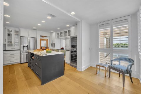 Condo in Winter Park, Florida, 2 bedrooms № 2147743 - photo 12