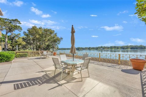 Condo in Winter Park, Florida, 2 bedrooms № 2147743 - photo 23