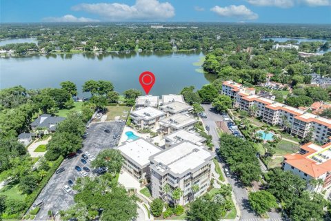 Condo in Winter Park, Florida, 2 bedrooms № 2147743 - photo 25