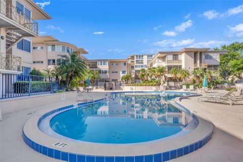 Condo in Winter Park, Florida, 2 bedrooms № 2147743 - photo 22