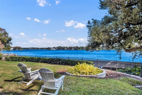 Condo in Winter Park, Florida, 2 bedrooms № 2147743 - photo 26