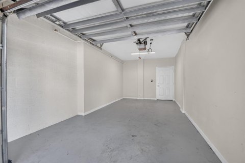 Condo in West Palm Beach, Florida, 3 bedrooms  № 2316269 - photo 18