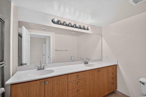 Condo in West Palm Beach, Florida, 3 bedrooms  № 2316269 - photo 10