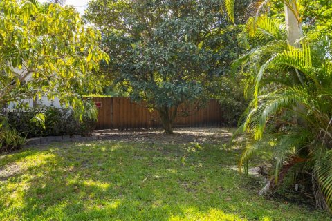 House in Davie, Florida 4 bedrooms, 171.78 sq.m. № 1634000 - photo 21