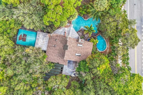 Villa ou maison à vendre à Fort Lauderdale, Floride: 4 chambres, 440.64 m2 № 1972079 - photo 1