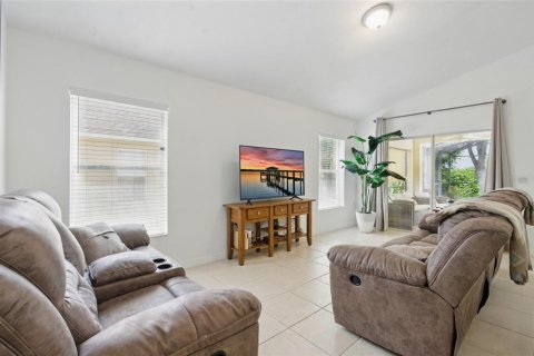 Casa en venta en Deltona, Florida, 3 dormitorios, 171.03 m2 № 1744908 - foto 12