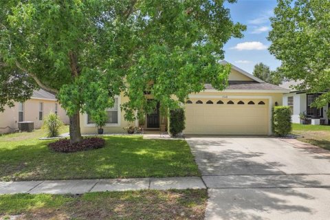 Casa en venta en Deltona, Florida, 3 dormitorios, 171.03 m2 № 1744908 - foto 1