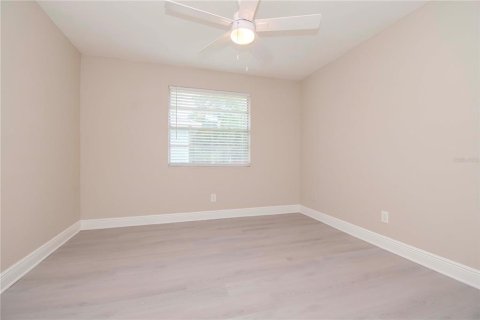 Propiedad comercial en venta en Brandon, Florida, 12 dormitorios, 511.71 m2 № 1904467 - foto 28