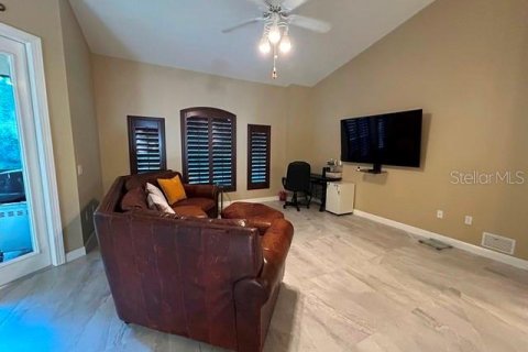 House in Bradenton, Florida 4 bedrooms, 252.6 sq.m. № 2213753 - photo 4