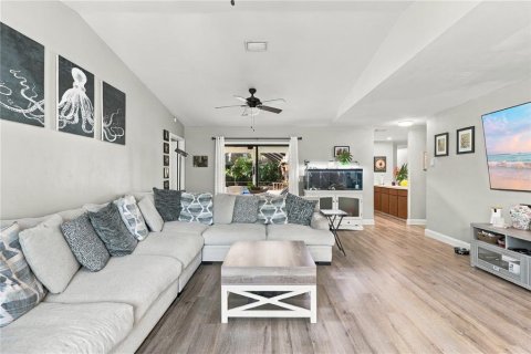 Villa ou maison à vendre à Palm Coast, Floride: 4 chambres, 185.53 m2 № 2415504 - photo 11