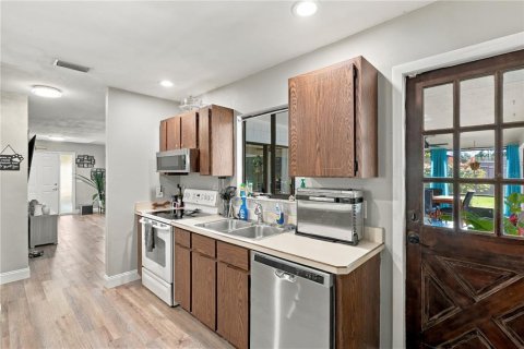 Villa ou maison à vendre à Palm Coast, Floride: 4 chambres, 185.53 m2 № 2415504 - photo 12