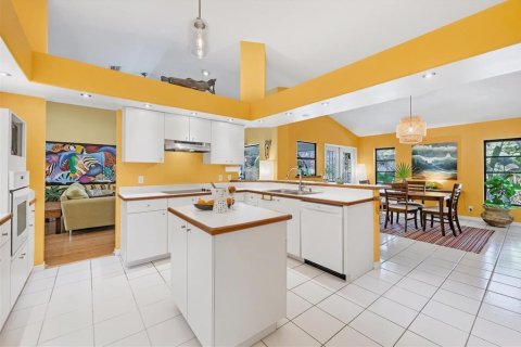 House in Englewood, Florida 3 bedrooms, 202.53 sq.m. № 1613707 - photo 9
