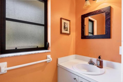 House in Englewood, Florida 3 bedrooms, 202.53 sq.m. № 1613707 - photo 23