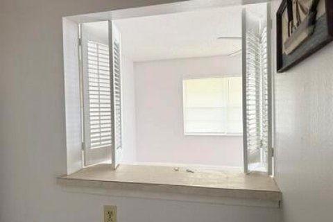 Condo in West Palm Beach, Florida, 1 bedroom  № 2088393 - photo 9