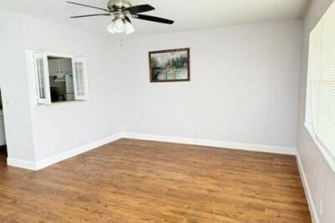 Condo in West Palm Beach, Florida, 1 bedroom  № 2088393 - photo 6