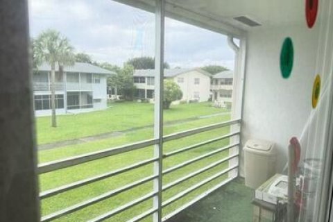 Condo in West Palm Beach, Florida, 1 bedroom  № 2088393 - photo 20