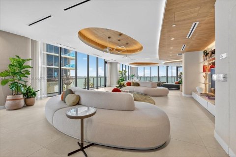 Copropriété à vendre à Miami, Floride: 1 chambre, 98.38 m2 № 2012111 - photo 15