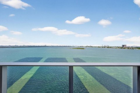 Copropriété à vendre à Miami, Floride: 1 chambre, 98.38 m2 № 2012111 - photo 8