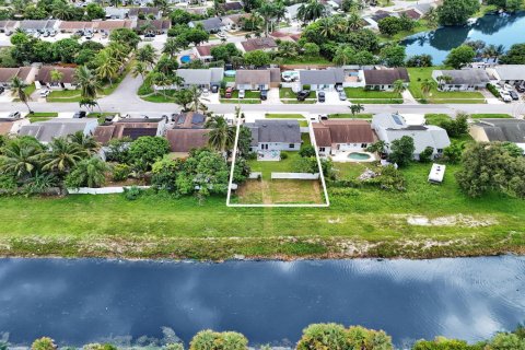 Villa ou maison à vendre à Lake Worth, Floride: 3 chambres, 154.68 m2 № 2398006 - photo 30