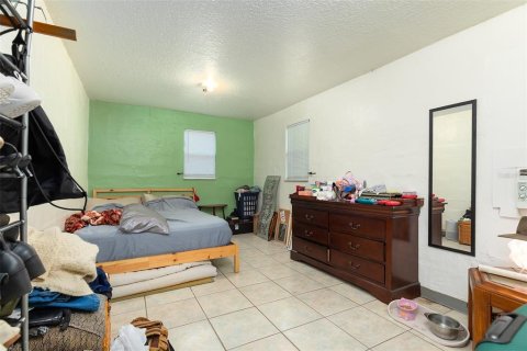 Commercial property in DeLand, Florida 3 bedrooms, 164.99 sq.m. № 2306255 - photo 18