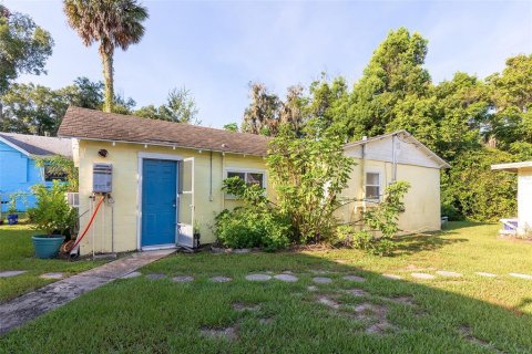 Commercial property in DeLand, Florida 3 bedrooms, 164.99 sq.m. № 2306255 - photo 14