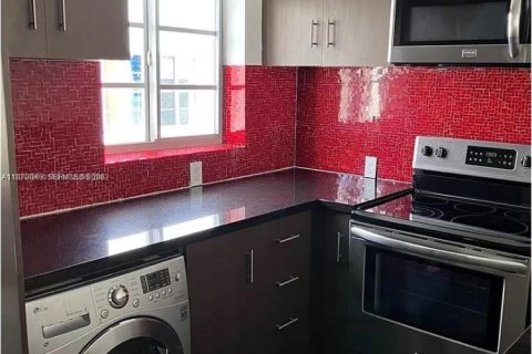 Appartement à louer à Miami Beach, Floride: 43.66 m2 № 2042282 - photo 7