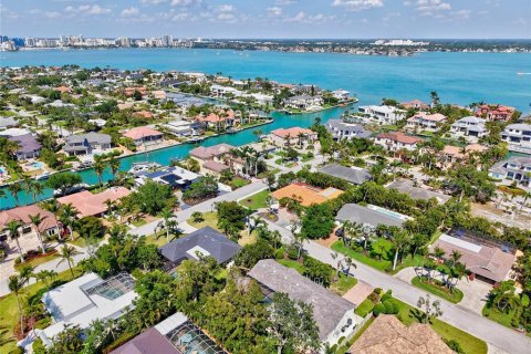 Villa ou maison à louer à Sarasota, Floride: 3 chambres, 229.93 m2 № 2156526 - photo 30