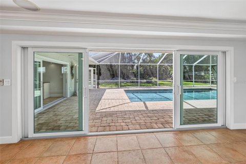 Villa ou maison à louer à Sarasota, Floride: 3 chambres, 229.93 m2 № 2156526 - photo 4
