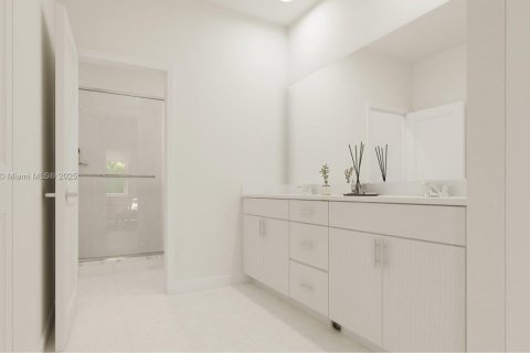 Casa en venta en Miami, Florida, 5 dormitorios № 1730875 - foto 7
