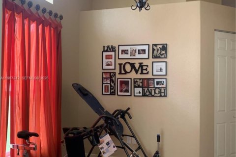 Casa en venta en Miramar, Florida, 5 dormitorios, 369.01 m2 № 2047784 - foto 16