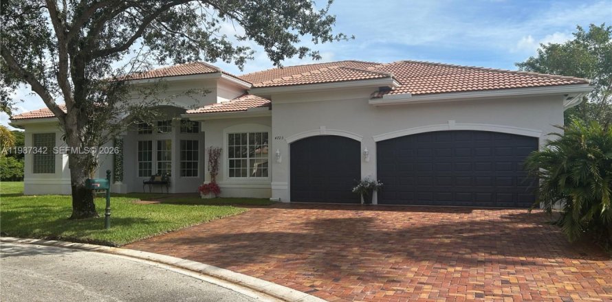 Casa en Miramar, Florida 5 dormitorios, 369.01 m2 № 2047784