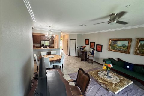Townhouse in Venice, Florida 3 bedrooms, 181.07 sq.m. № 2427250 - photo 11