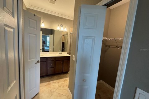 Townhouse in Venice, Florida 3 bedrooms, 181.07 sq.m. № 2427250 - photo 18