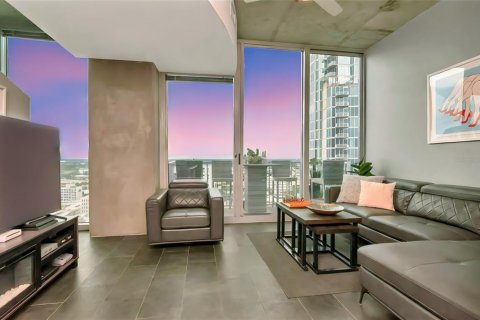 Condo in Tampa, Florida, 1 bedroom  № 1797919 - photo 21