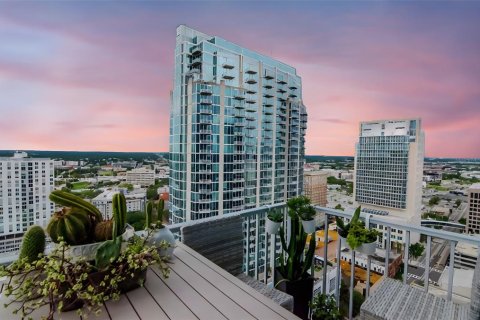 Condo in Tampa, Florida, 1 bedroom  № 1797919 - photo 7