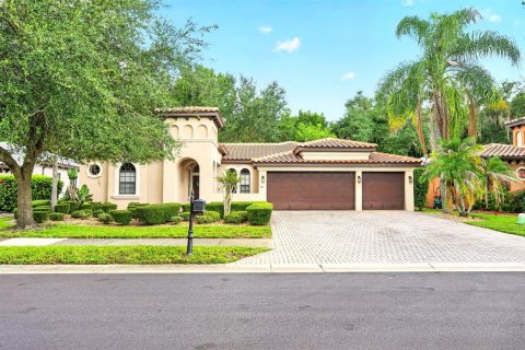 House in DeBary, Florida 4 bedrooms, 237.09 sq.m. № 2302137